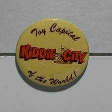 Vintage KIDDIE CITY Toy Capital Of The World Advertising Pin Pinback BUTTON picture
