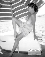 ACTRESS EVE MEYER PIN UP - 8X10 PUBLICITY PHOTO (WW-013) picture