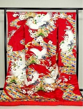 Japanese kimono,UCHIKAKE,Wedding Robe,All cranes embroidered,Gld thread,L6'.4875 picture