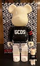 BE@RBRICK x GCDS 100% 400% GID Glow in Dark Macau 2022 Exclusive Medicom picture