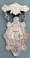 Antique IOOF Odd Fellows Brewster Lodge #457 Metal Badge ~ 4