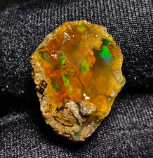 Non Hydrophane Opal Oil Rough, Loose Raw Material, 8 Crt Crystal Opal Stone . picture