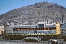 1970 ERIE LACKAWANA Diesel at Port Jervis NY 4x6 Borderless PHOTO picture