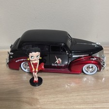 JADA Betty Boop Figurine 1939 Chevy Master Deluxe Diecast Car 1:24 Scale NO BOX picture
