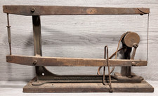 Antique WALKER TURNER Driver Line Bench Top Scroll Saw Cast Iron and wood READ picture