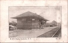 K13/ Sandusky New York Postcard c1910 B&S Railroad Depot 435 picture
