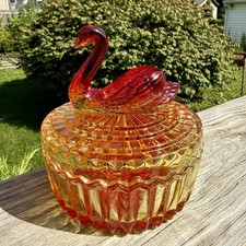 Vintage Jeannette Glass Amberina Swan Lidded Powder or Trinket Dish picture