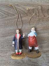 Vintage Family Treasures Norman Rockwell Gallery Christmas Ornaments Set of 2 picture