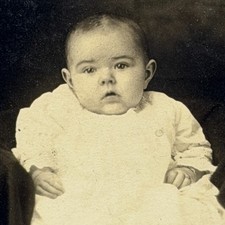 Zeeland Michigan M C Dermand Photography Cabinet Card Antique Baby Photo c1900s picture