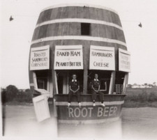 Early - A&W Root Beer Stand Barrell Original Photo - XL4F picture