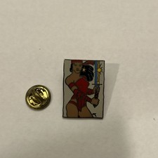 Vintage 1988 ELEKTRA Daredevil MARVEL COMICS ENAMEL Lapel PIN Rare Copper Tone picture